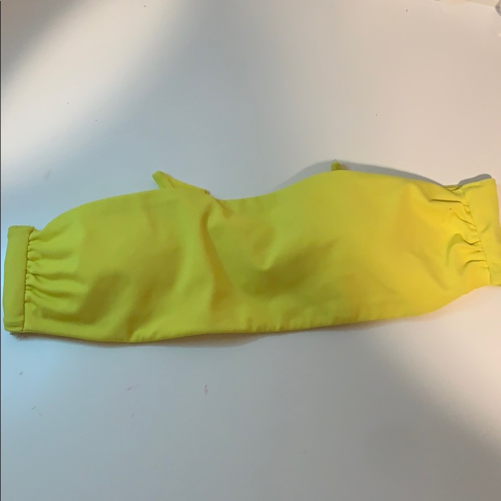 Strapless bikini top